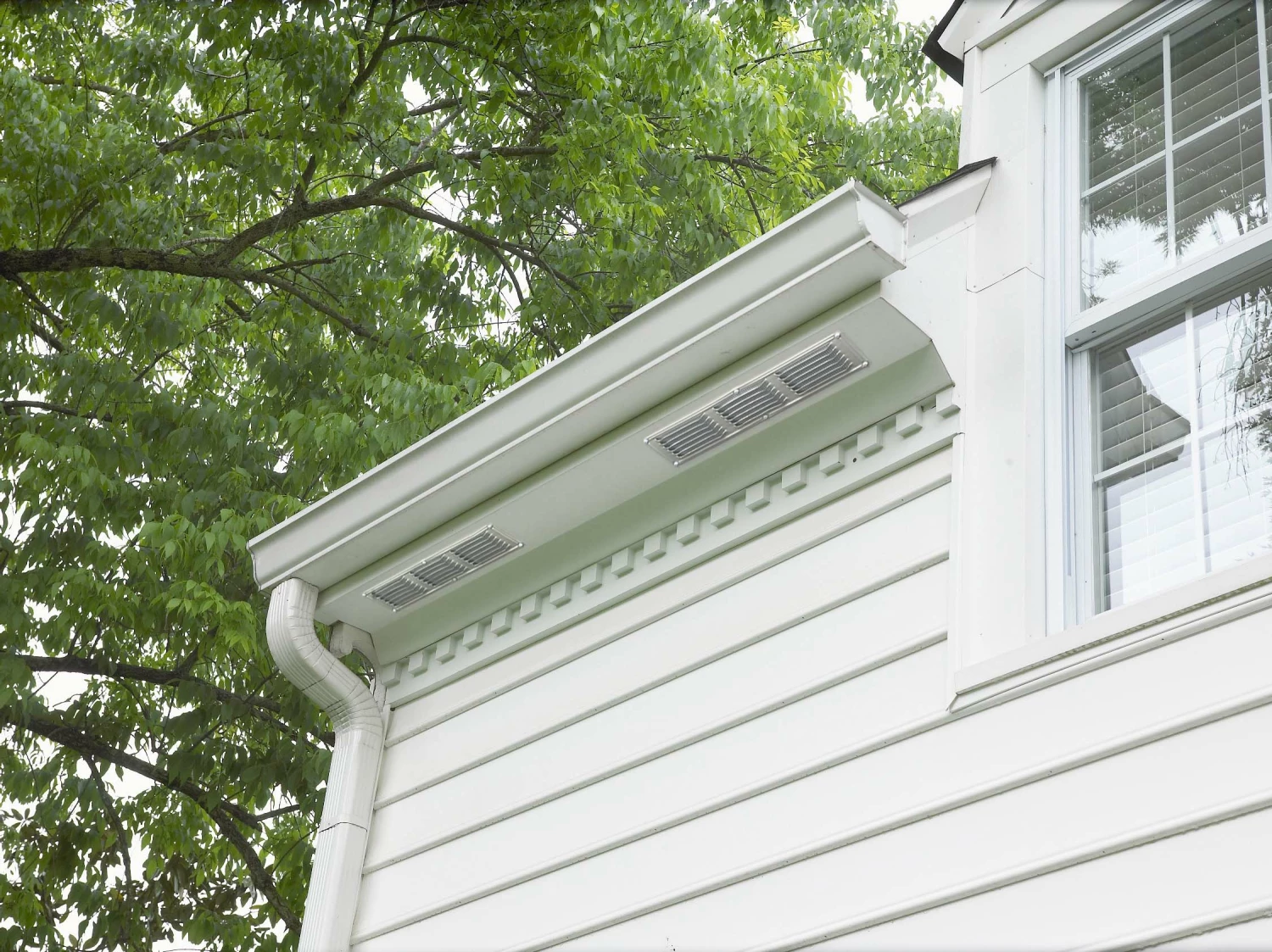Cheapest βοΈ Air Vent Soffit Vents 4-in x 16-in White Aluminum Soffit Vent 𧨠4 Cheapest βοΈ Air Vent Soffit Vents 4-in x 16-in White Aluminum Soffit Vent 𧨠- Image 2